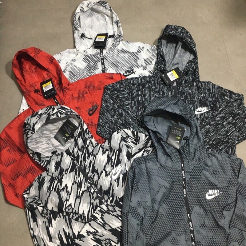 NIKE NIKE