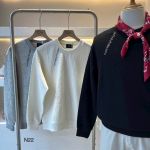 Sweater N22