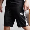 Short Adidas - anh 1